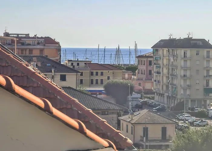 Il Gabbiano - Attico Con Terrazze Lavagna