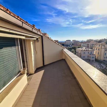 Il Gabbiano - Attico Con Terrazze Apartmán *